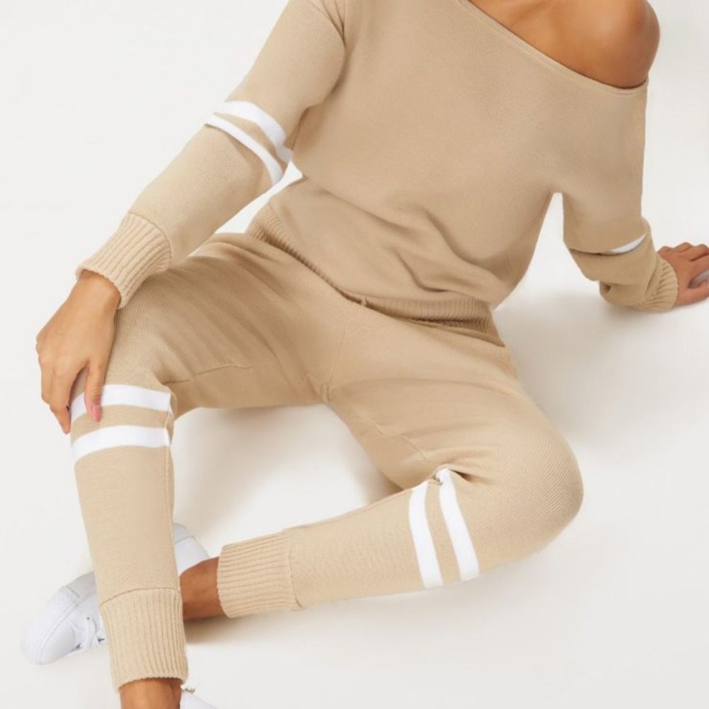 Pretty Little Thing - Jogger Knitted Lounge Set